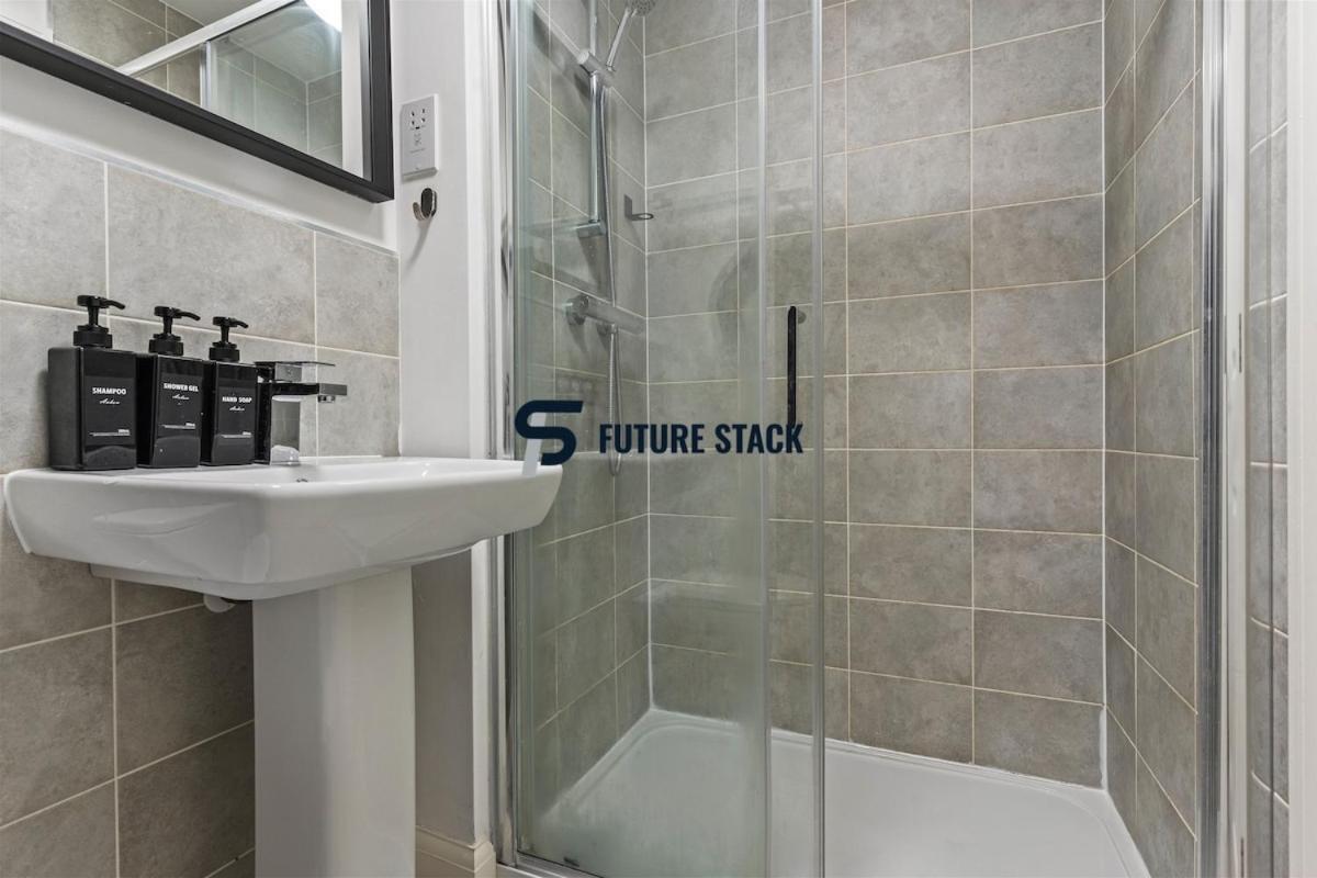 Apartment Elegant 2-bed With Tranquil Garden Area Birmingham