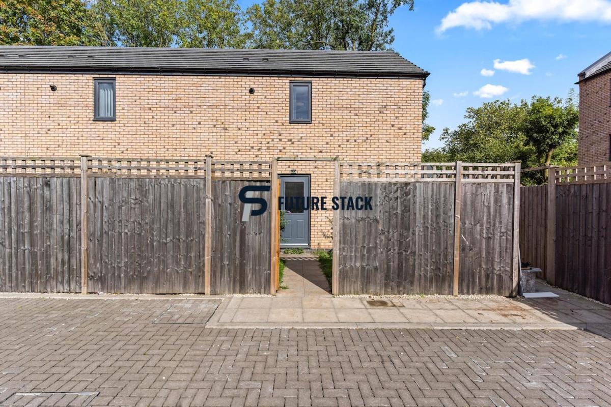 Apartment Elegant 2-bed With Tranquil Garden Area Birmingham