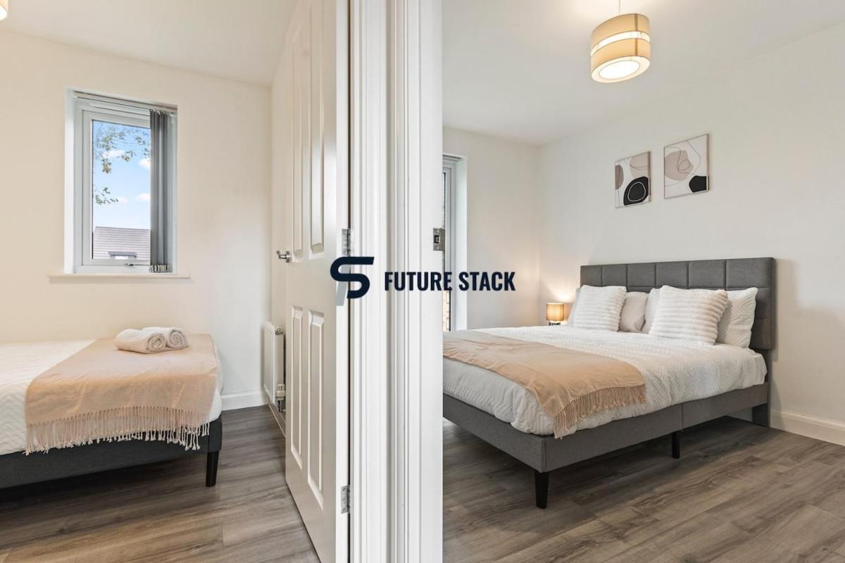 Elegant 2-bed With Tranquil Garden Area *