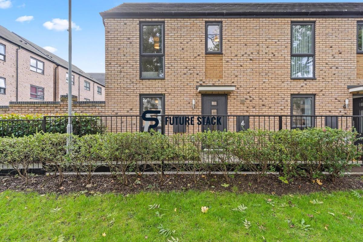Elegant 2-bed With Tranquil Garden Area Apartment Birmingham