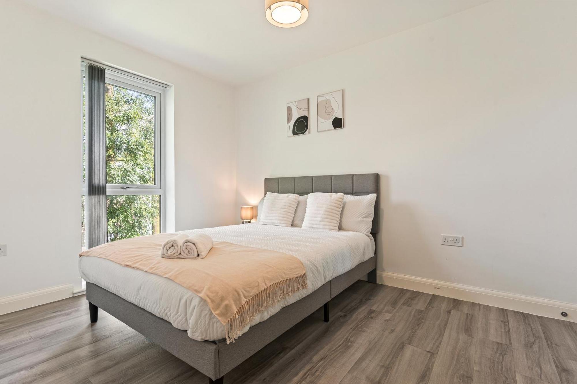 Elegant 2-bed With Tranquil Garden Area Birmingham